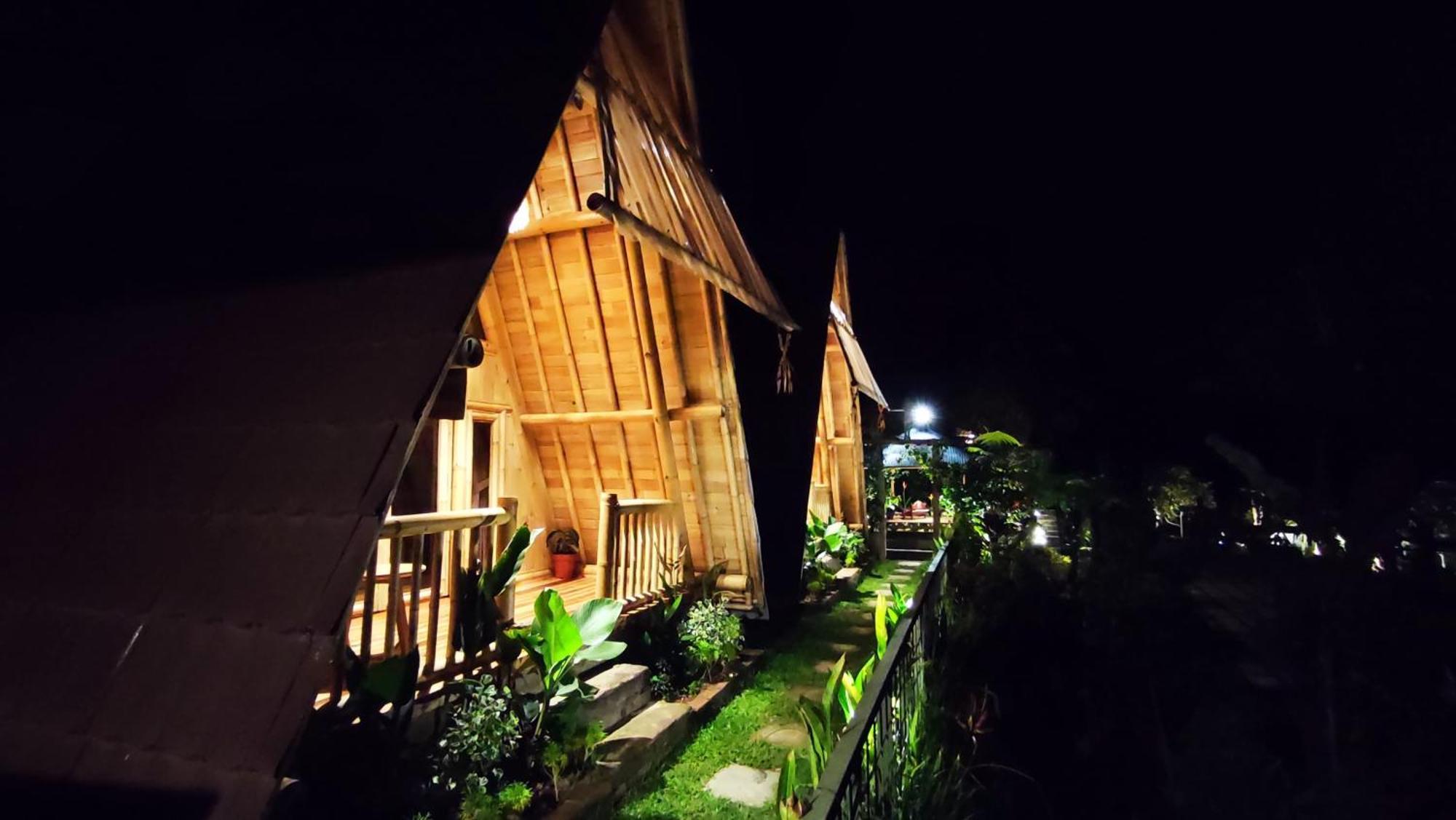 Sekumpul Bali Hidden Space Singaraja エクステリア 写真