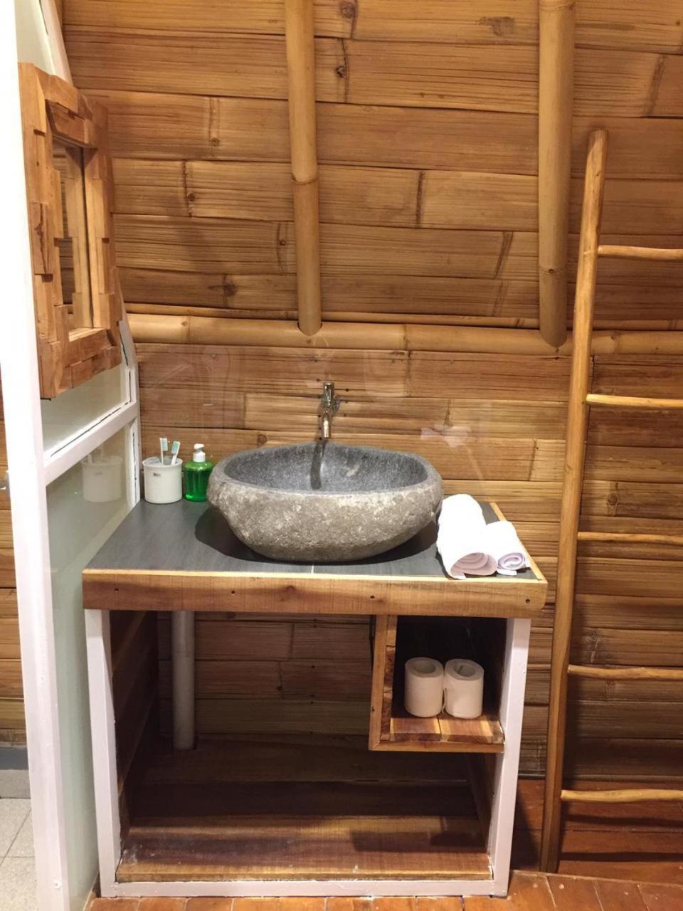 Sekumpul Bali Hidden Space Singaraja エクステリア 写真