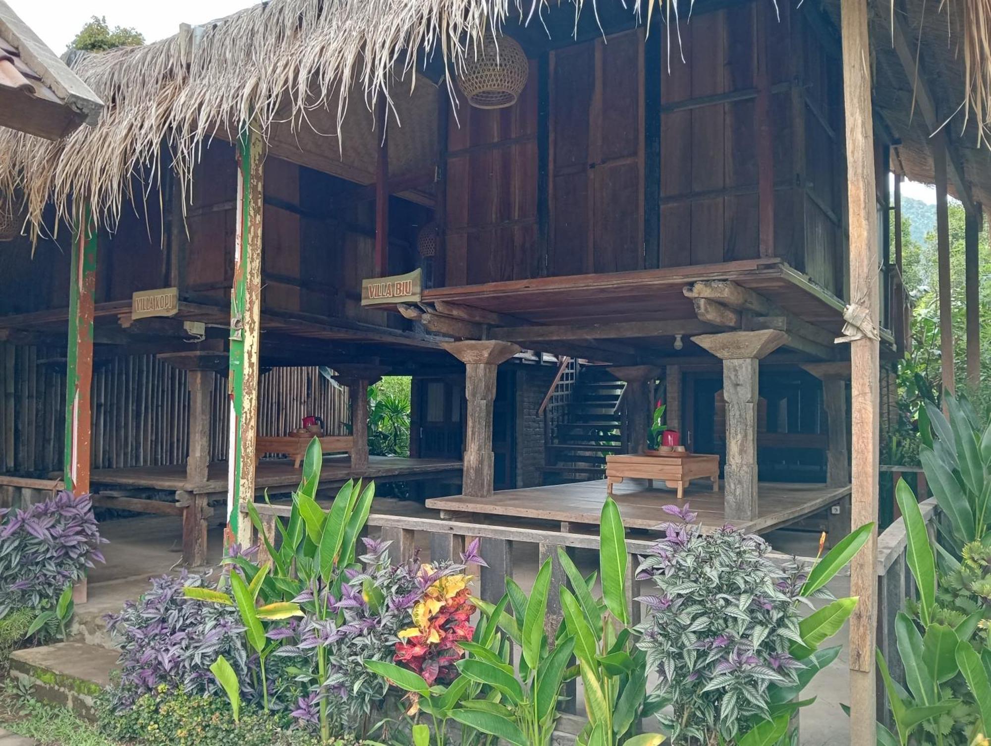 Sekumpul Bali Hidden Space Singaraja エクステリア 写真